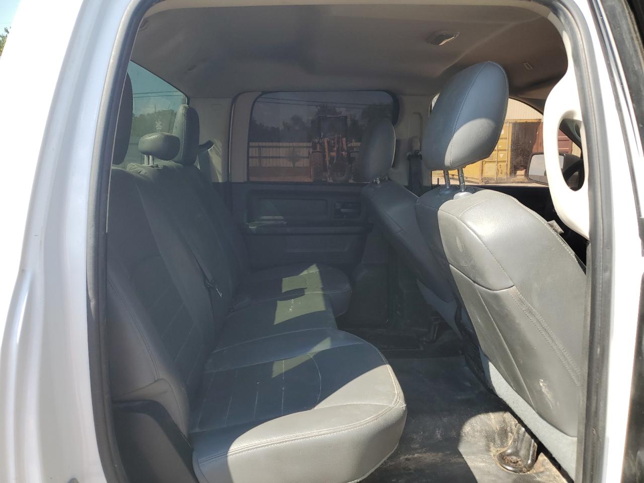 2020 RAM 1500 VIN 1C6RR7KT5LS140414 Copart auction photo, rear end / minor dent/scratches damage thumbnail 10