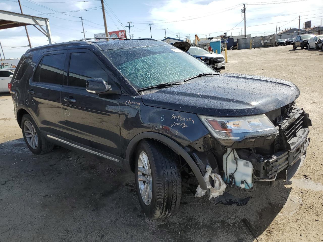 2017 Ford Explorer VIN 1FM5K7DH7HGC21845 Copart auction photo, front end damage thumbnail 4
