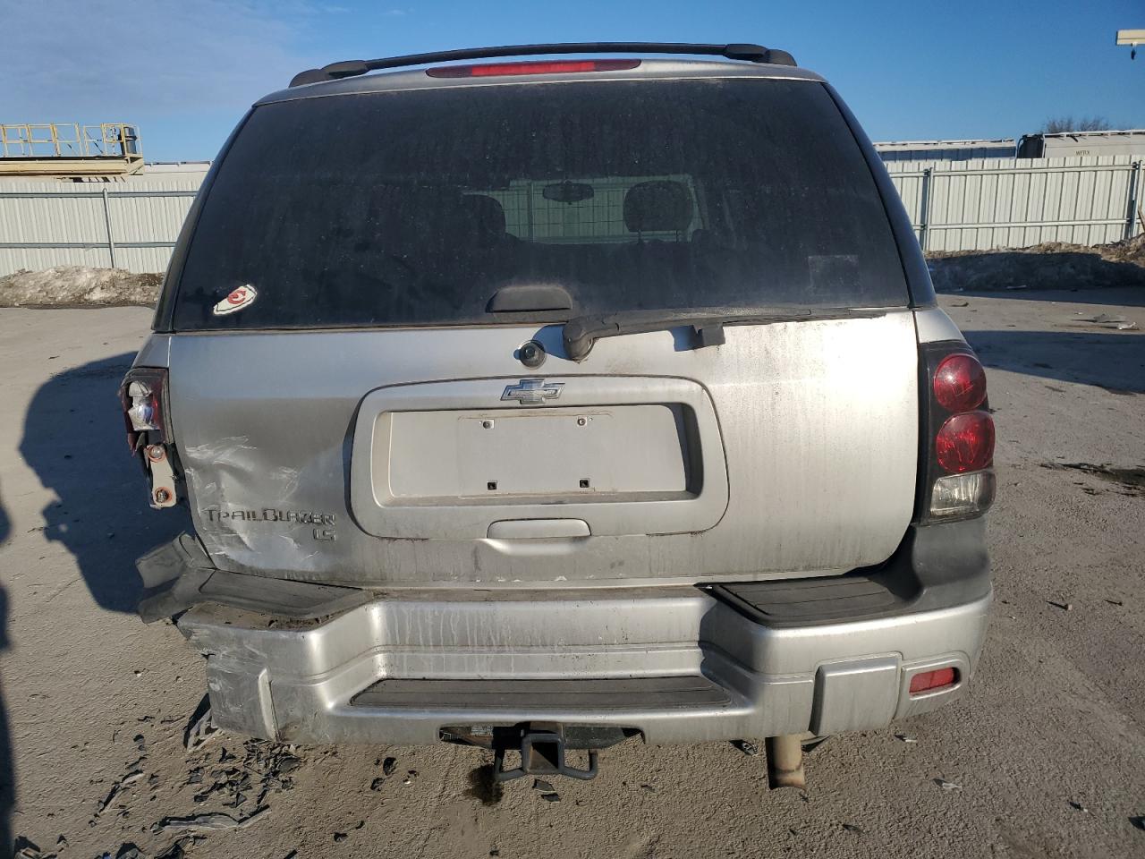 2008 Chevrolet TrailBlazer VIN 1GNDT13S682140024 Copart auction photo, rear end damage thumbnail 6