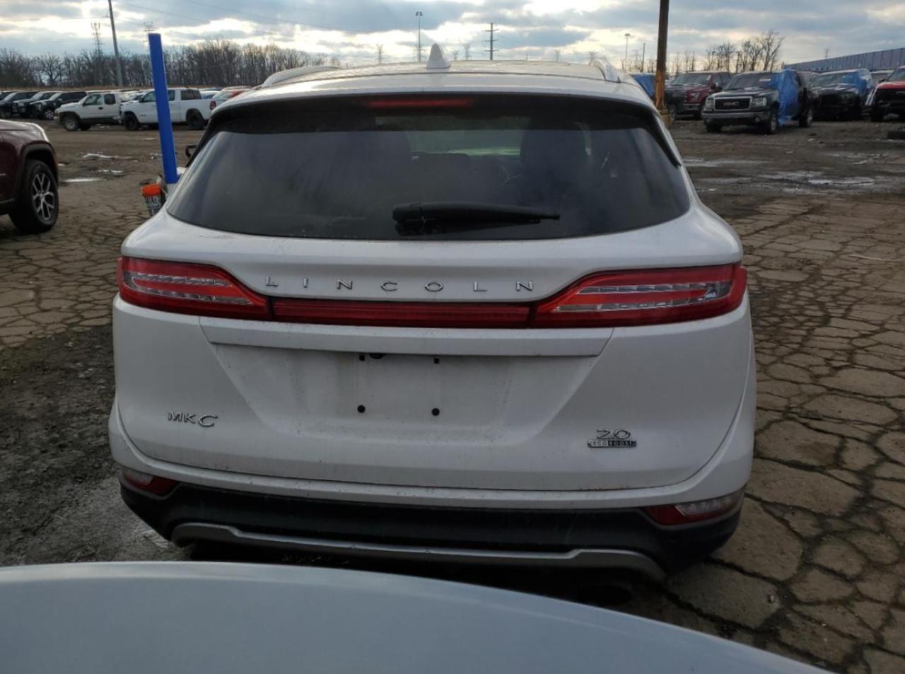 2015 Lincoln MKZ VIN 5LMCJ1A93FUJ18681 Copart auction photo, front end damage thumbnail 6