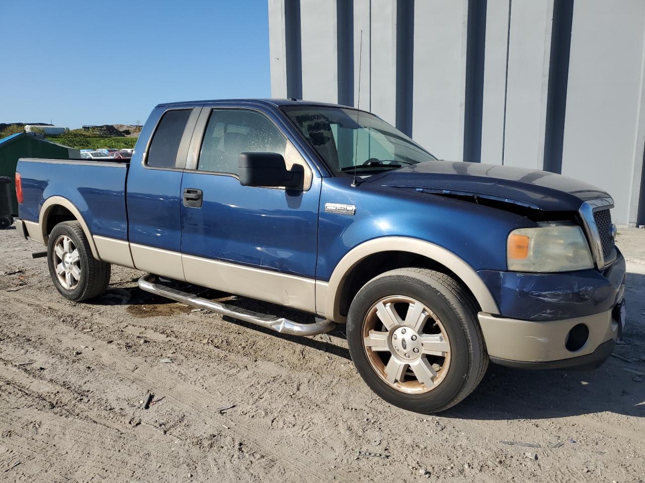 2007 Ford F-150 VIN 1FTPX12V57NA73015 Copart auction photo, front end damage thumbnail 4