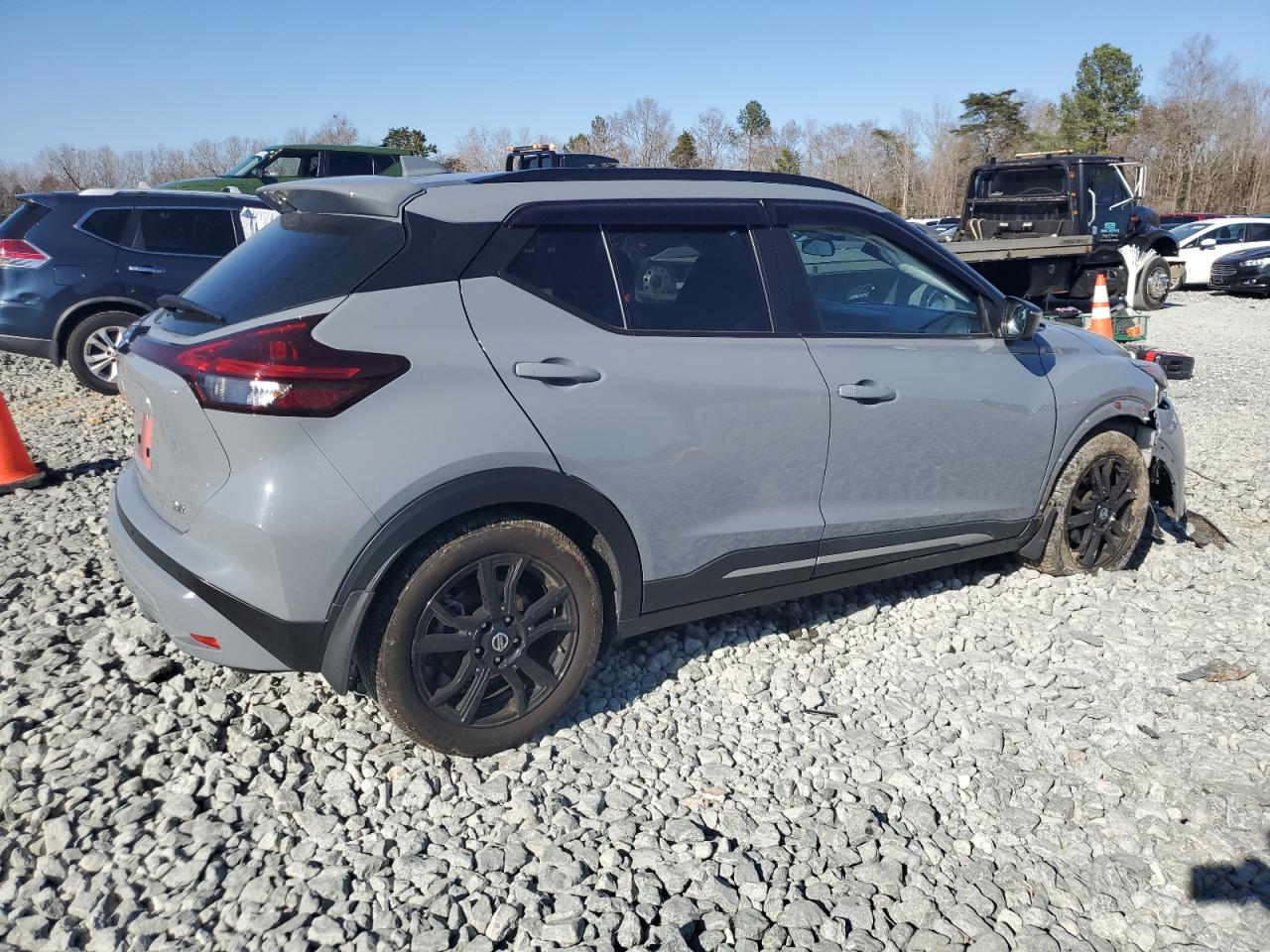 2021 Nissan Kicks VIN 3N1CP5DV5ML531458 Copart auction photo, front end / minor dent/scratches damage thumbnail 3