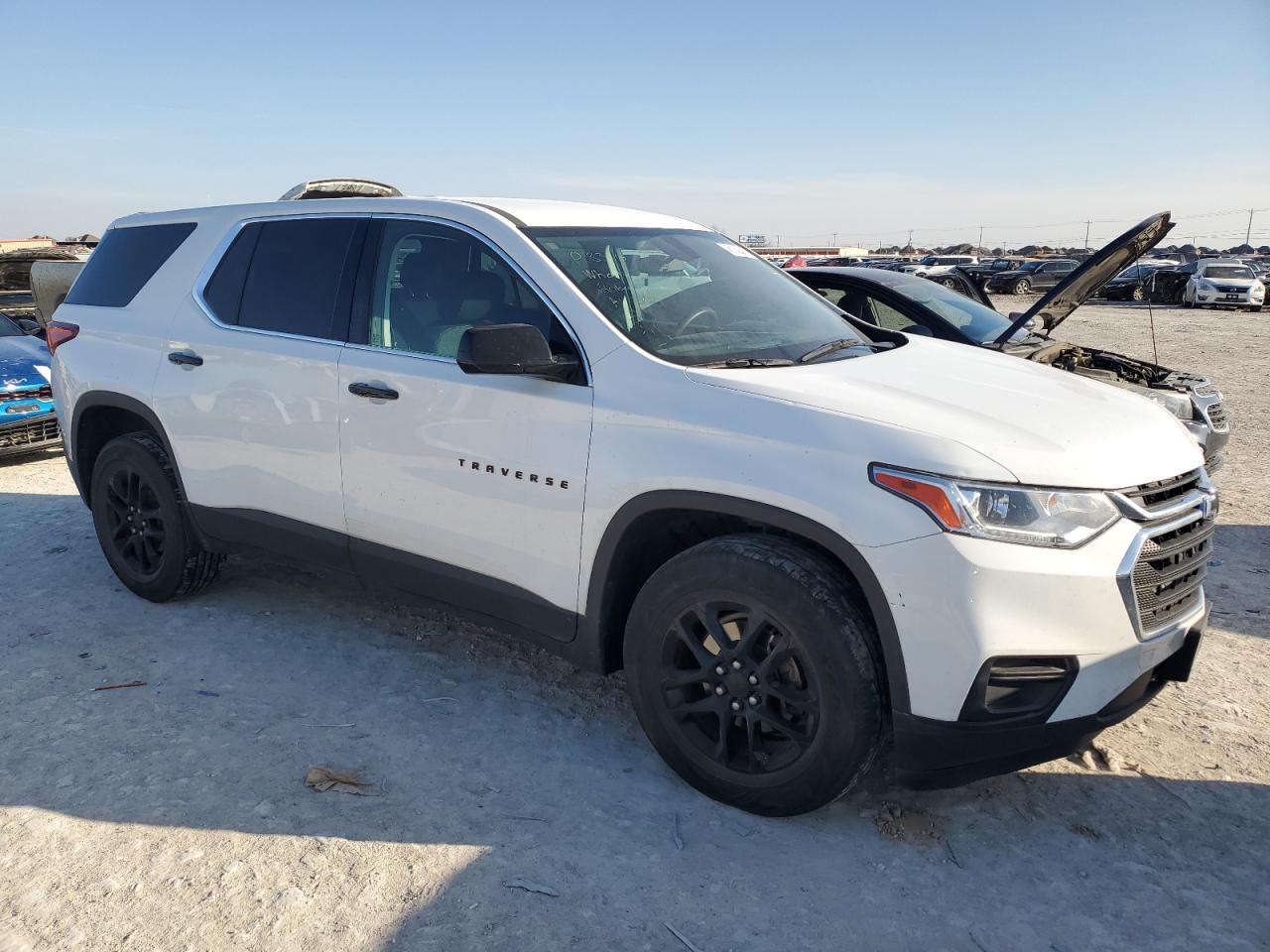 2020 Chevrolet Traverse VIN 1GNERFKW4LJ240030 Copart auction photo, hail / minor dent/scratches damage thumbnail 4
