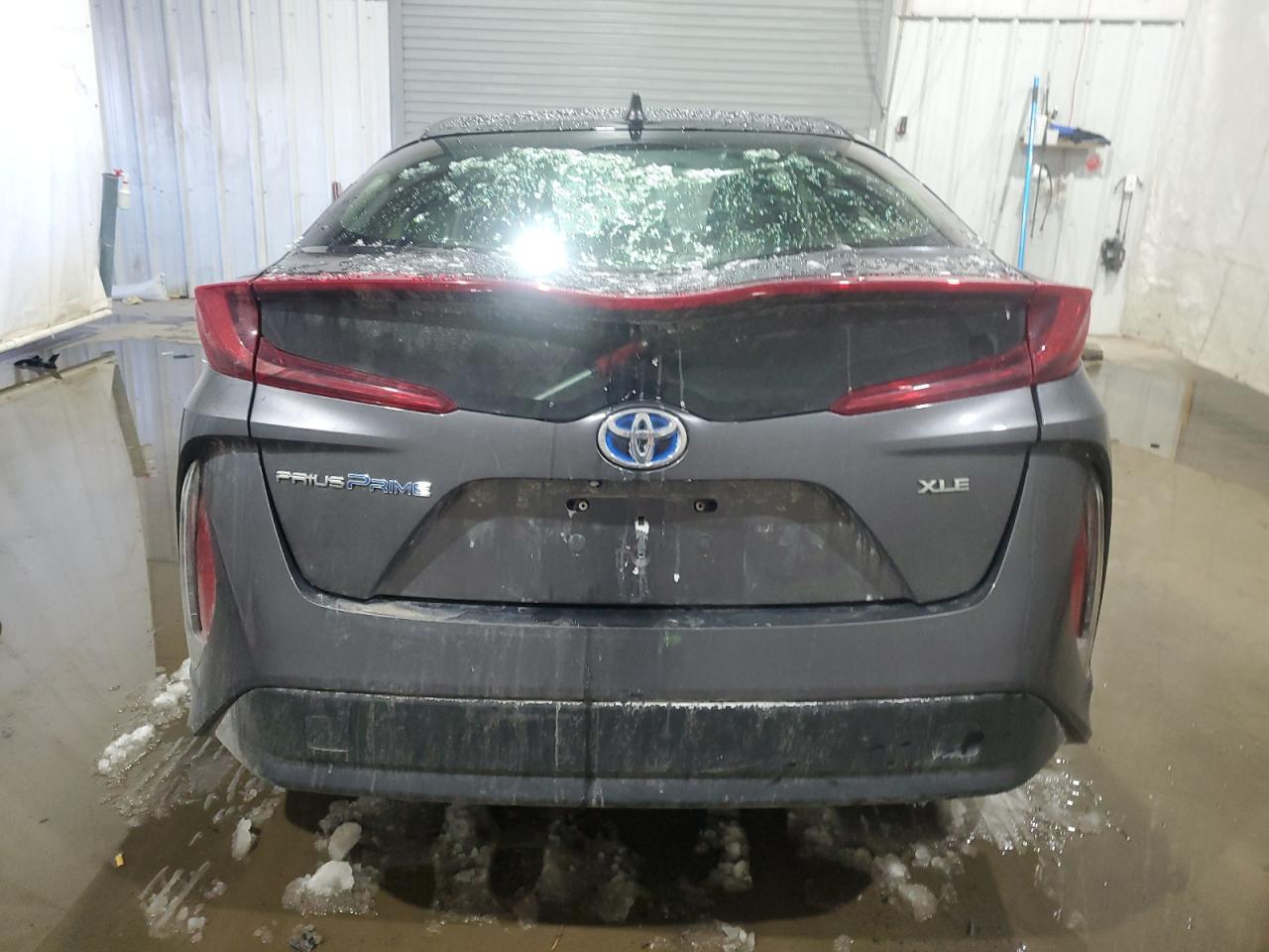 2022 Toyota Prius VIN JTDKAMFP2N3220473 Copart auction photo, front end / rear end damage thumbnail 6
