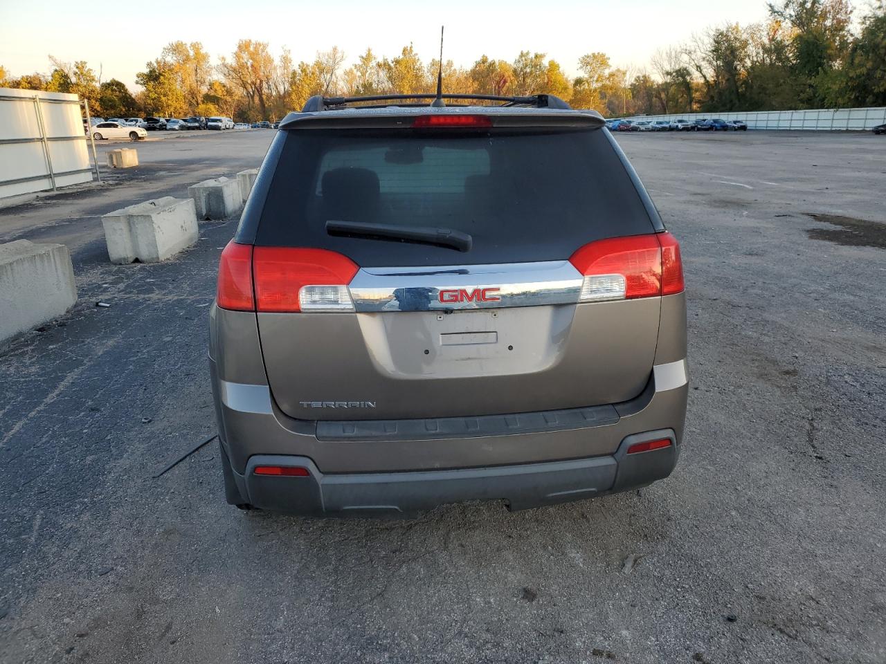 2010 GMC Terrain VIN 2CTALDEWXA6366089 Copart auction photo, front end damage thumbnail 6