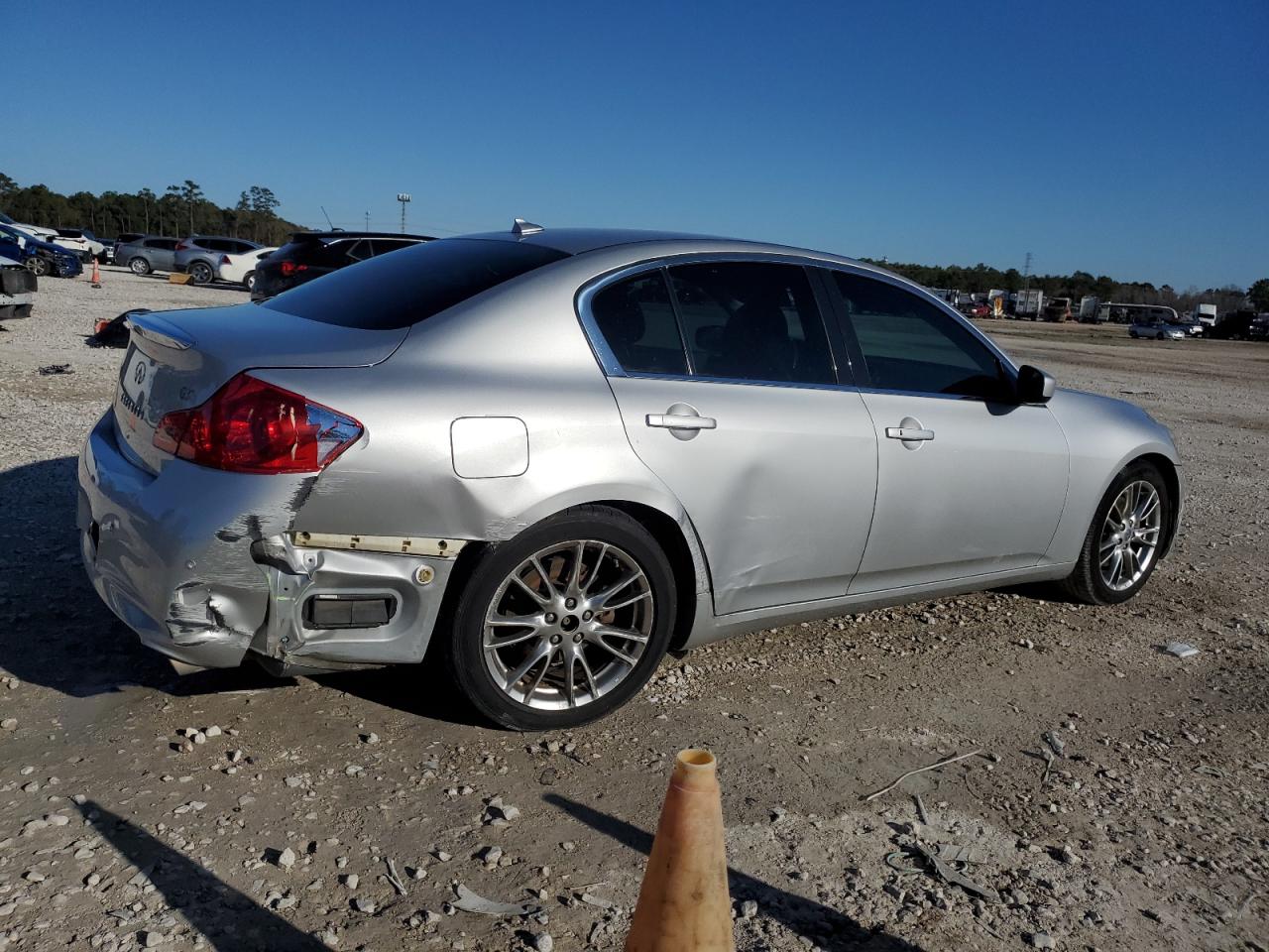 2013 Infiniti G VIN JN1CV6APXDM713910 Copart auction photo, rear end / side damage thumbnail 3