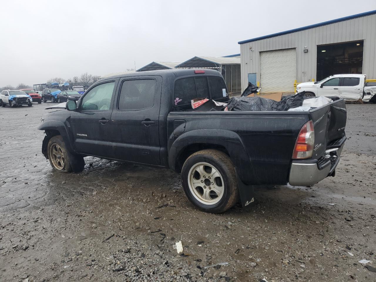2011 Toyota Tacoma VIN 3TMLU4EN6BM077467 Copart auction photo, front end / rear end damage thumbnail 2
