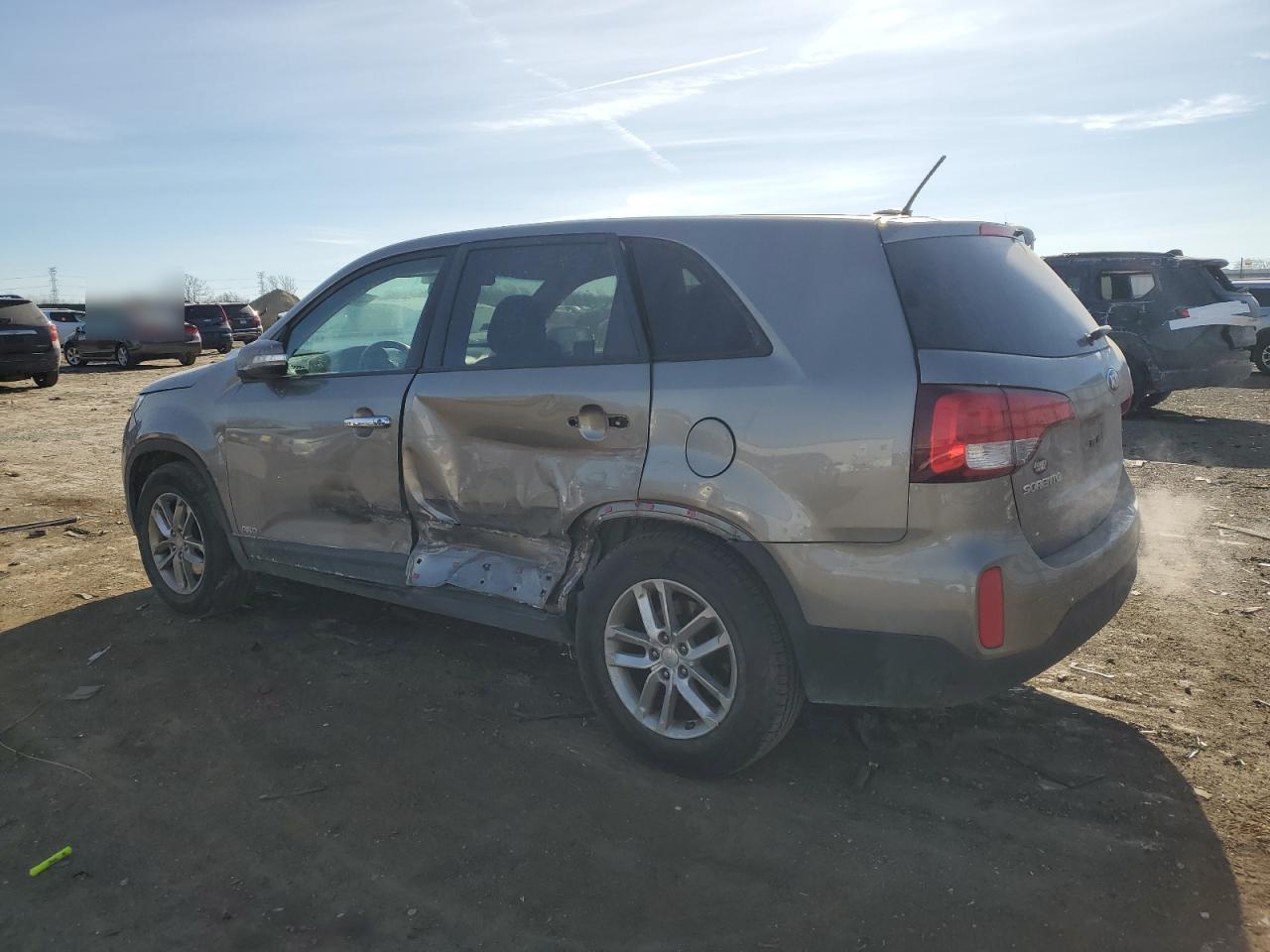 2015 KIA Sorento VIN 5XYKTCA66FG639538 Copart auction photo, side damage thumbnail 2