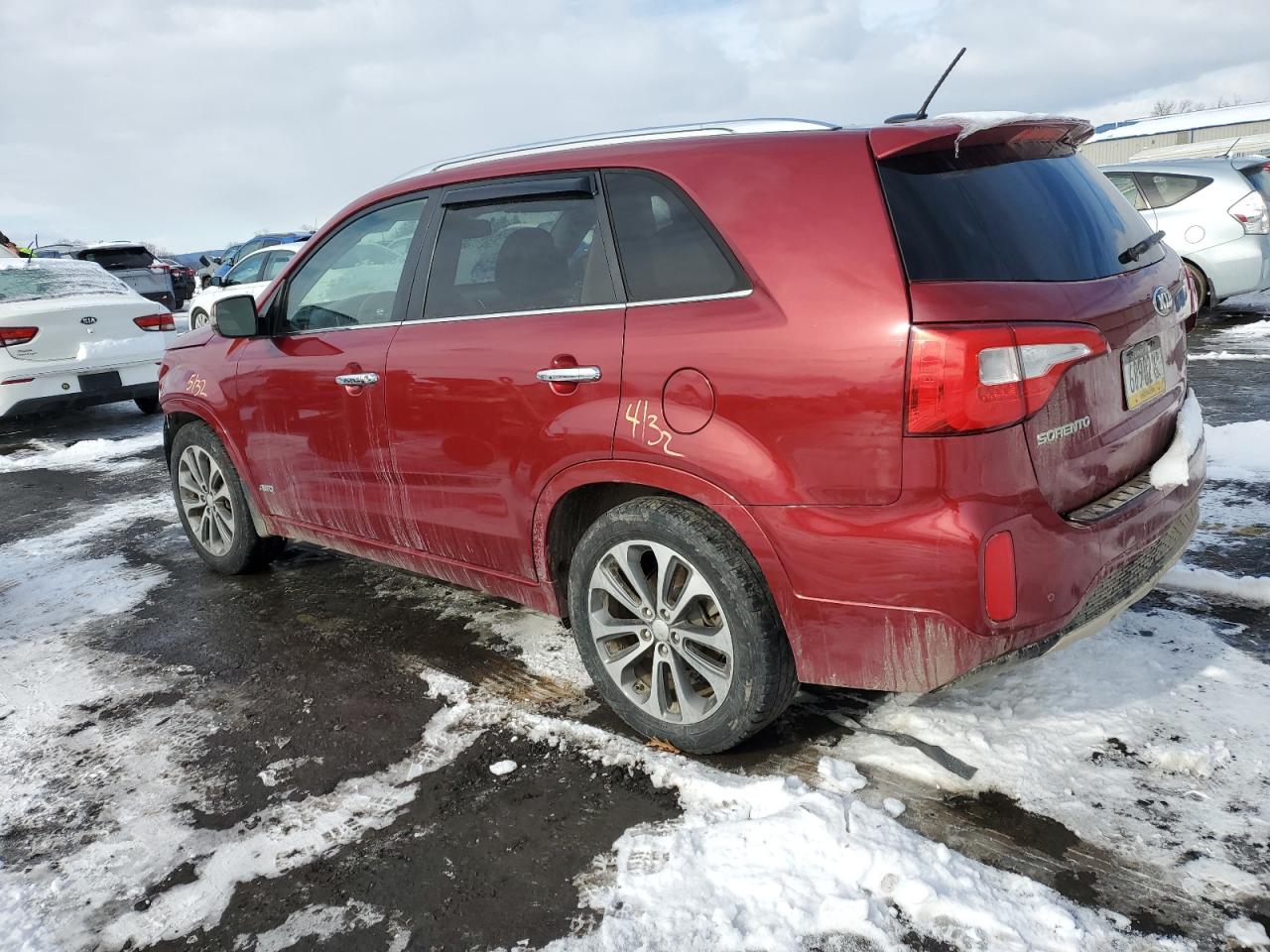 2015 KIA Sorento VIN 5XYKWDA79FG562380 Copart auction photo, front end damage thumbnail 2