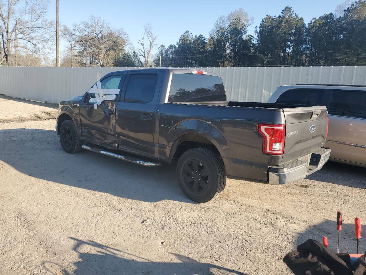2015 Ford F-150 VIN 1FTEW1CF6FKD44617 Copart auction photo, side damage thumbnail 2