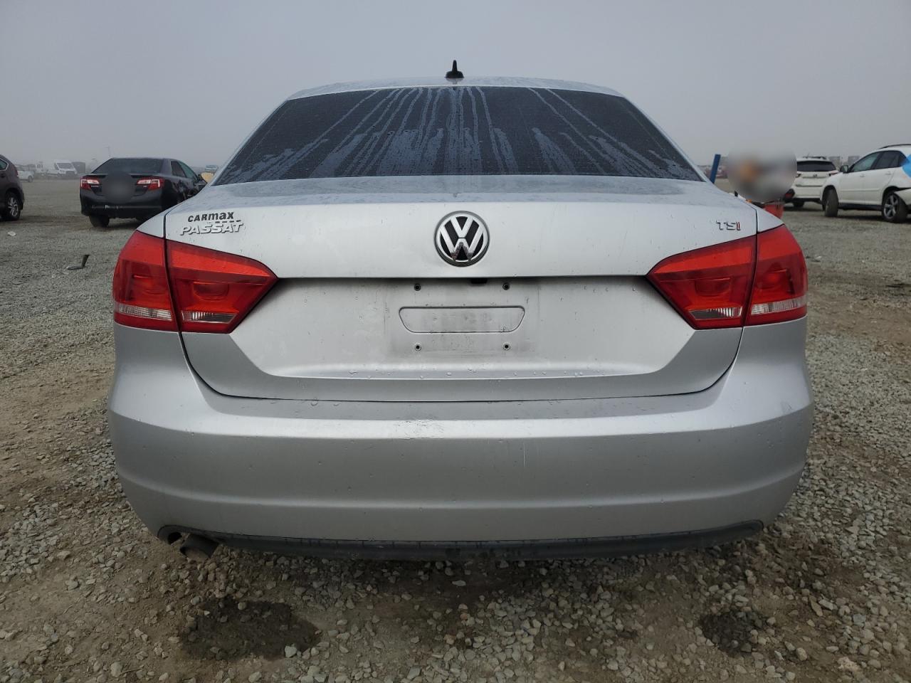 2015 Volkswagen Passat VIN 1VWAT7A38FC121666 Copart auction photo, front end damage thumbnail 6