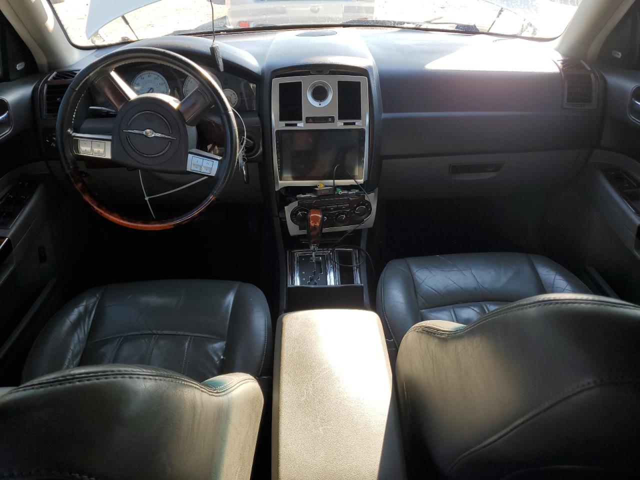 2005 Chrysler 300 VIN 2C3AA63H85H666729 Copart auction photo, rear end / front end damage thumbnail 8