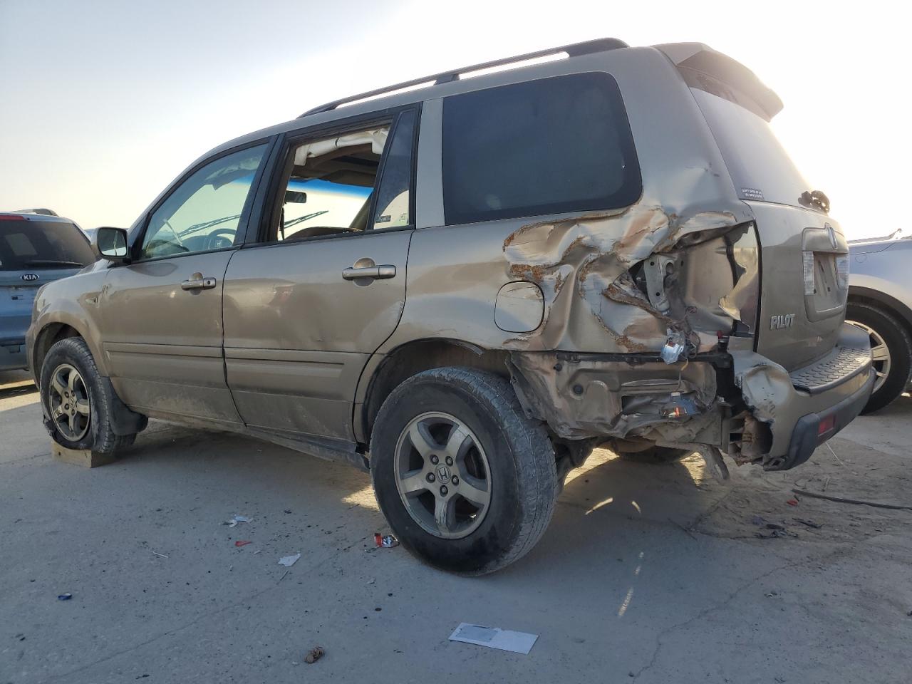 2007 Honda Pilot VIN 5FNYF28547B000172 Copart auction photo, rear end / side damage thumbnail 2