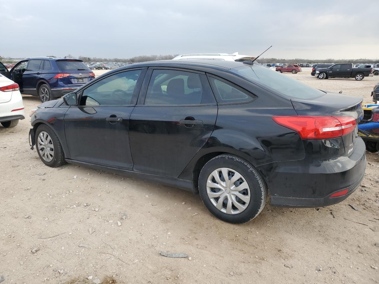 2016 Ford Focus VIN 1FADP3E22GL297232 Copart auction photo, front end damage thumbnail 2