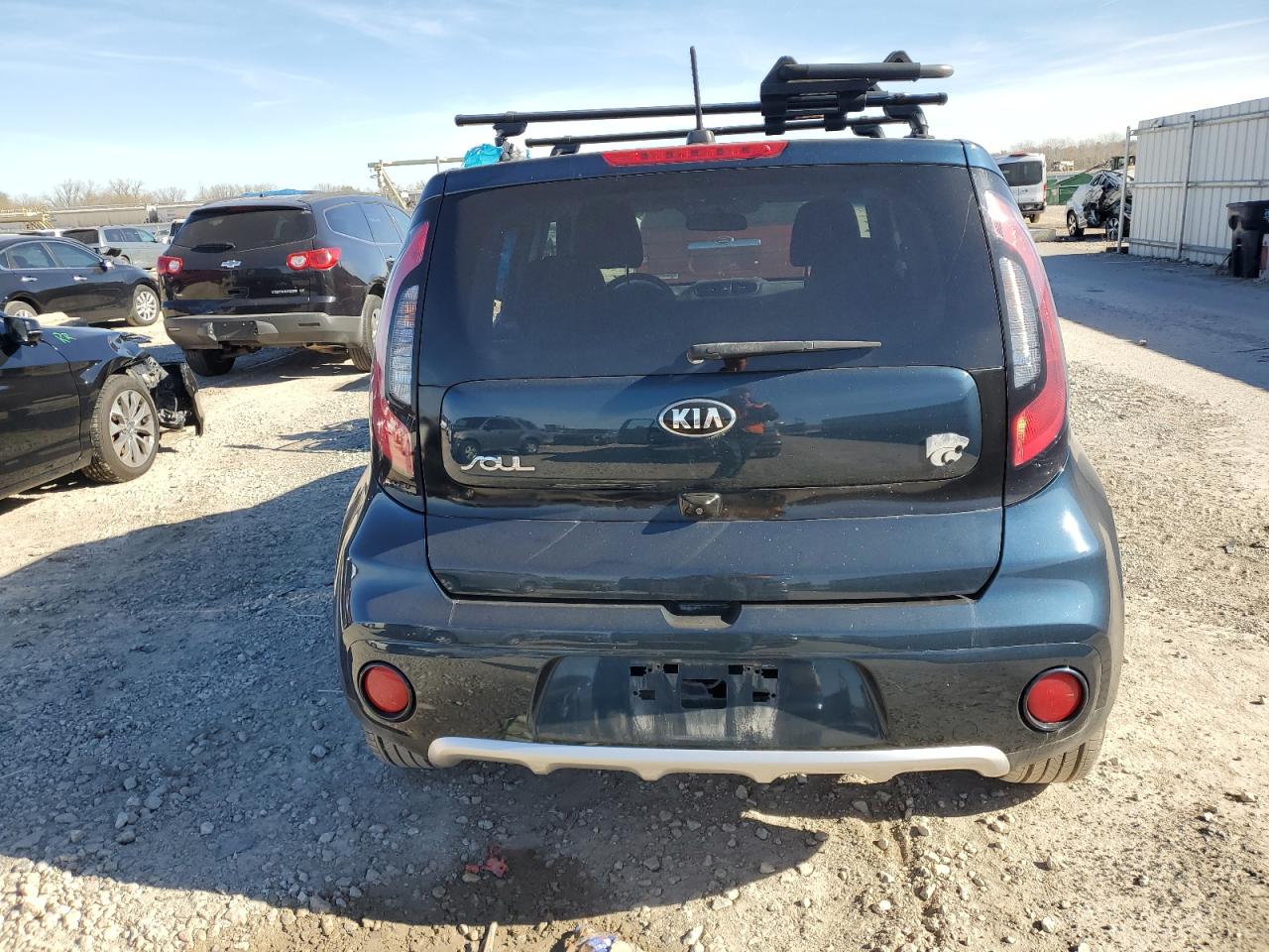 2017 KIA Soul VIN KNDJP3A57H7448377 Copart auction photo, side damage thumbnail 6