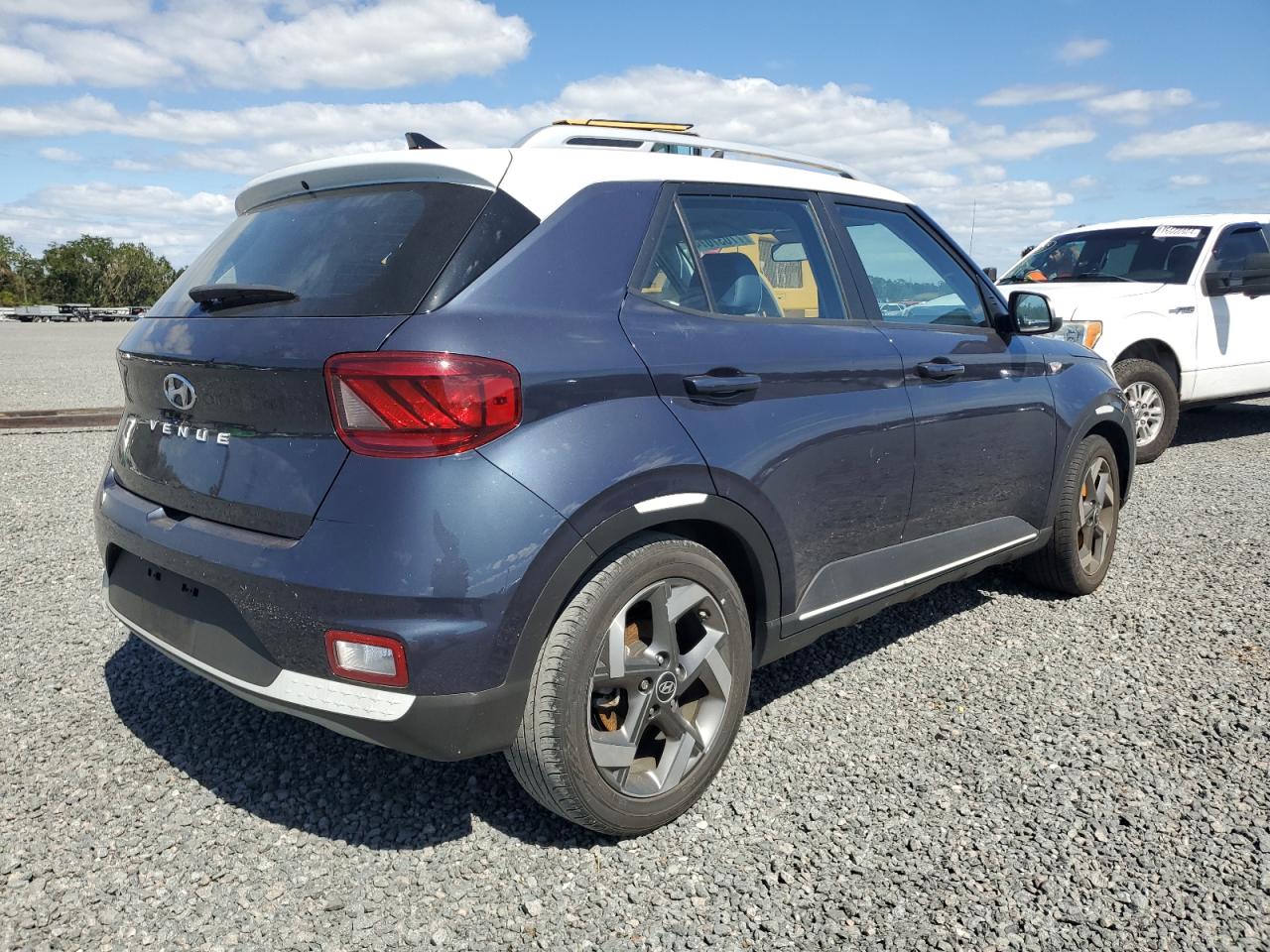 2022 Hyundai Venue VIN KMHRC8A3XNU170822 Copart auction photo, water/flood damage thumbnail 3