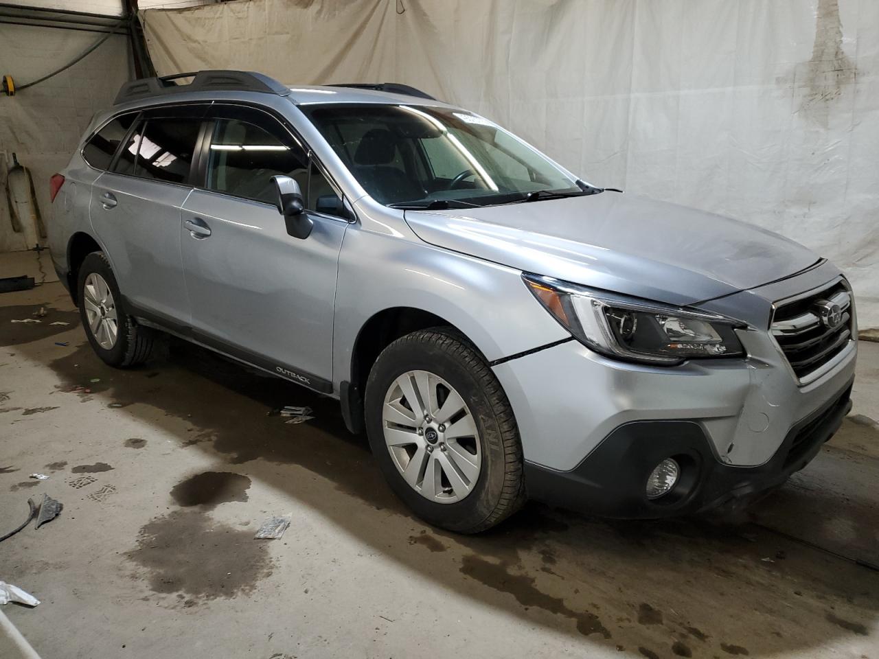 2018 Subaru Outback VIN 4S4BSACC2J3298738 Copart auction photo, side / front end damage thumbnail 4