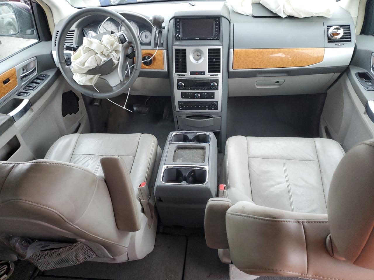 2010 Chrysler Town & Country VIN 2A4RR6DX0AR215399 Copart auction photo, front end / side damage thumbnail 8