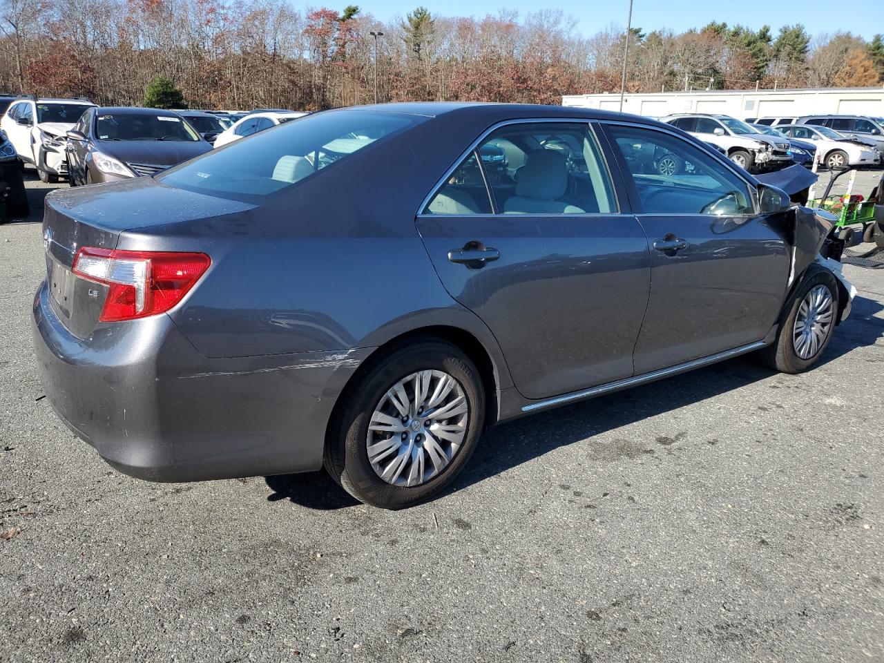 2014 Toyota Camry VIN 4T4BF1FK6ER395499 Copart auction photo, front end / minor dent/scratches damage thumbnail 3