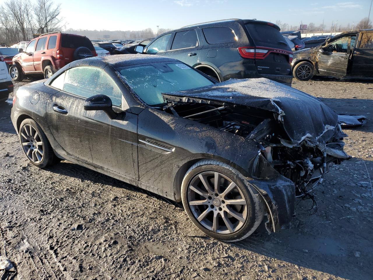 2016 Mercedes-Benz SLK-klasse VIN WDDPK3JA4GF117692 Copart auction photo, front end damage thumbnail 4