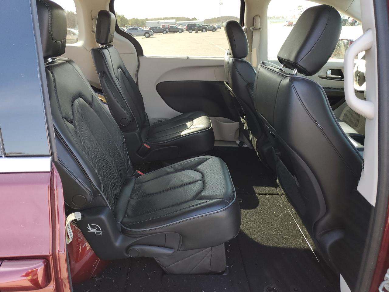 2019 Chrysler Pacifica VIN 2C4RC1GG3KR598391 Copart auction photo, rear end / side damage thumbnail 11