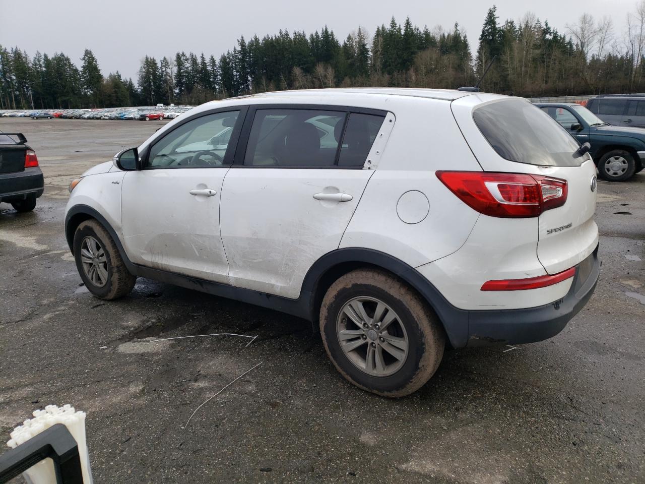 2011 KIA Sportage VIN KNDPBCA21B7098556 Copart auction photo, rollover / front end damage thumbnail 2