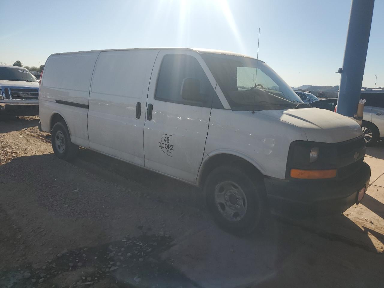 2011 Chevrolet Express VIN 1GCZGUBG1B1166092 Copart auction photo, minor dent/scratches damage thumbnail 4