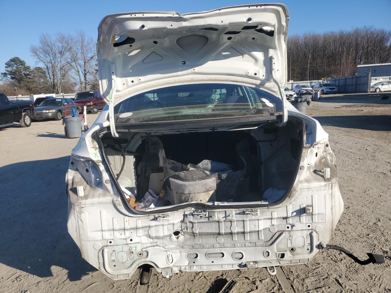 2016 Nissan Sentra VIN 3N1AB7AP4GL636519 Copart auction photo, rear end damage thumbnail 6