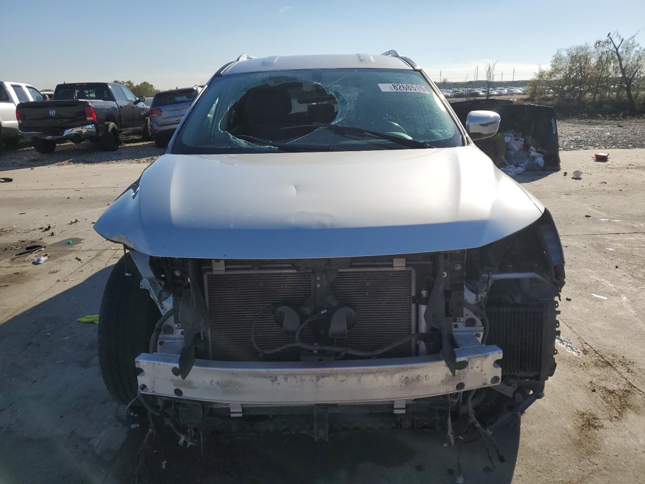 2019 Nissan Pathfinder VIN 5N1DR2MN4KC617830 Copart auction photo, front end damage thumbnail 5
