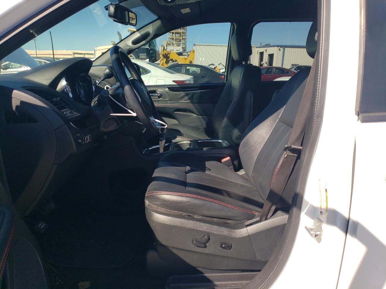 2018 Dodge Caravan VIN 2C4RDGEGXJR206167 Copart auction photo, side damage thumbnail 7