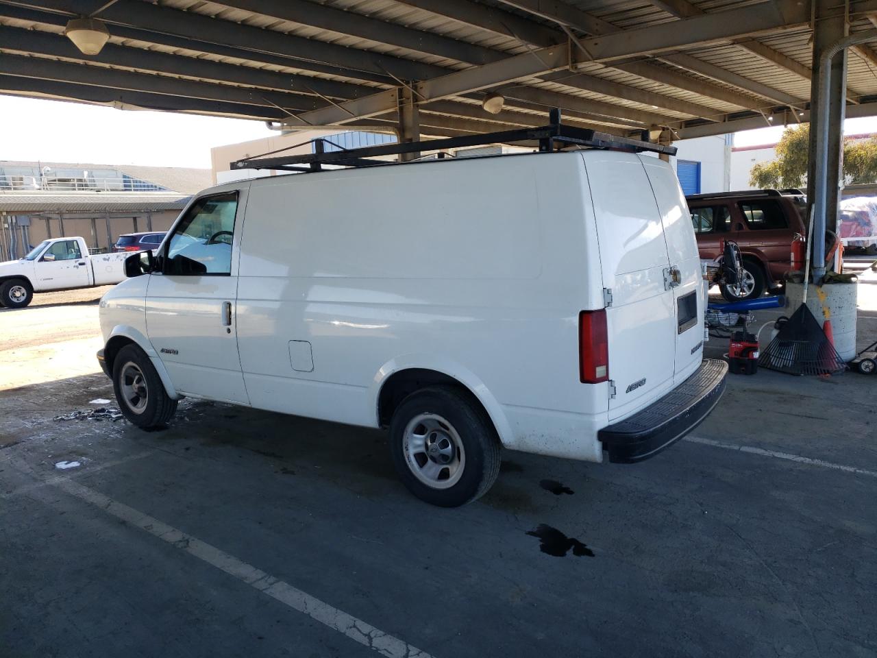 2001 Chevrolet Astro VIN 1GCDM19W51B140862 Copart auction photo, front end damage thumbnail 2