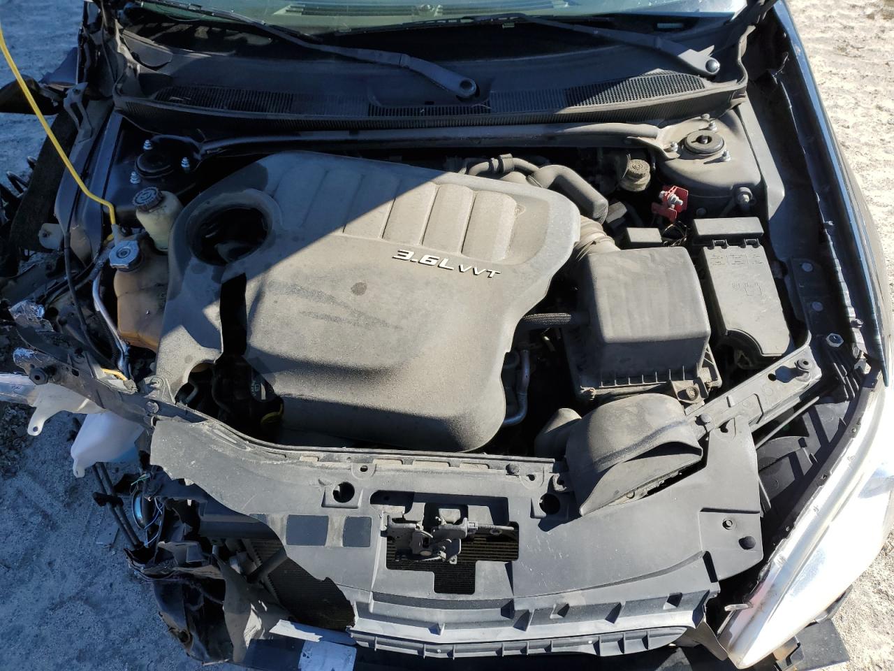 2013 Chrysler 200 VIN 1C3CCBCG5DN524847 Copart auction photo, front end / side damage thumbnail 11
