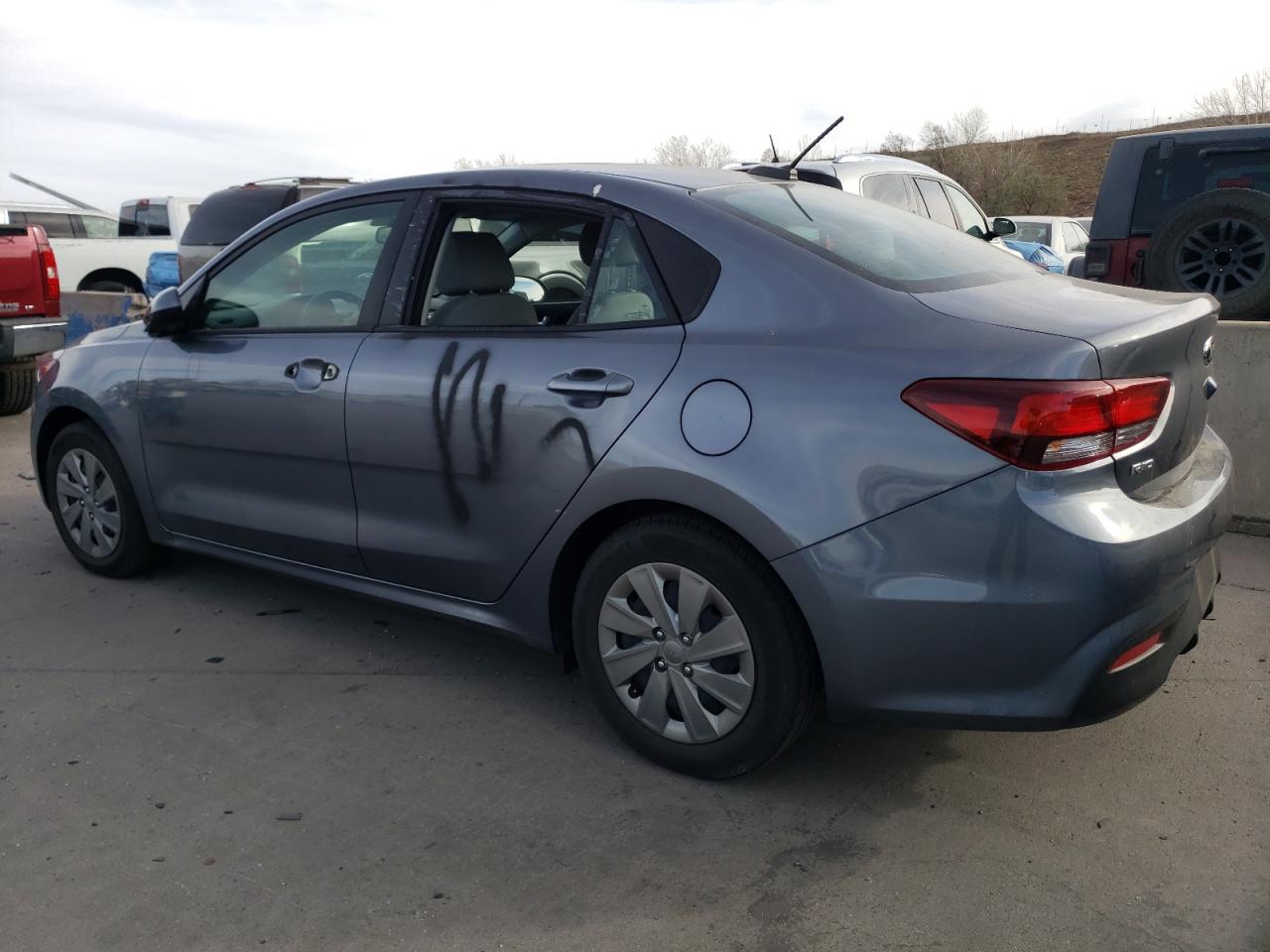 2020 KIA Rio VIN 3KPA24AD1LE333911 Copart auction photo, vandalism / side damage thumbnail 2