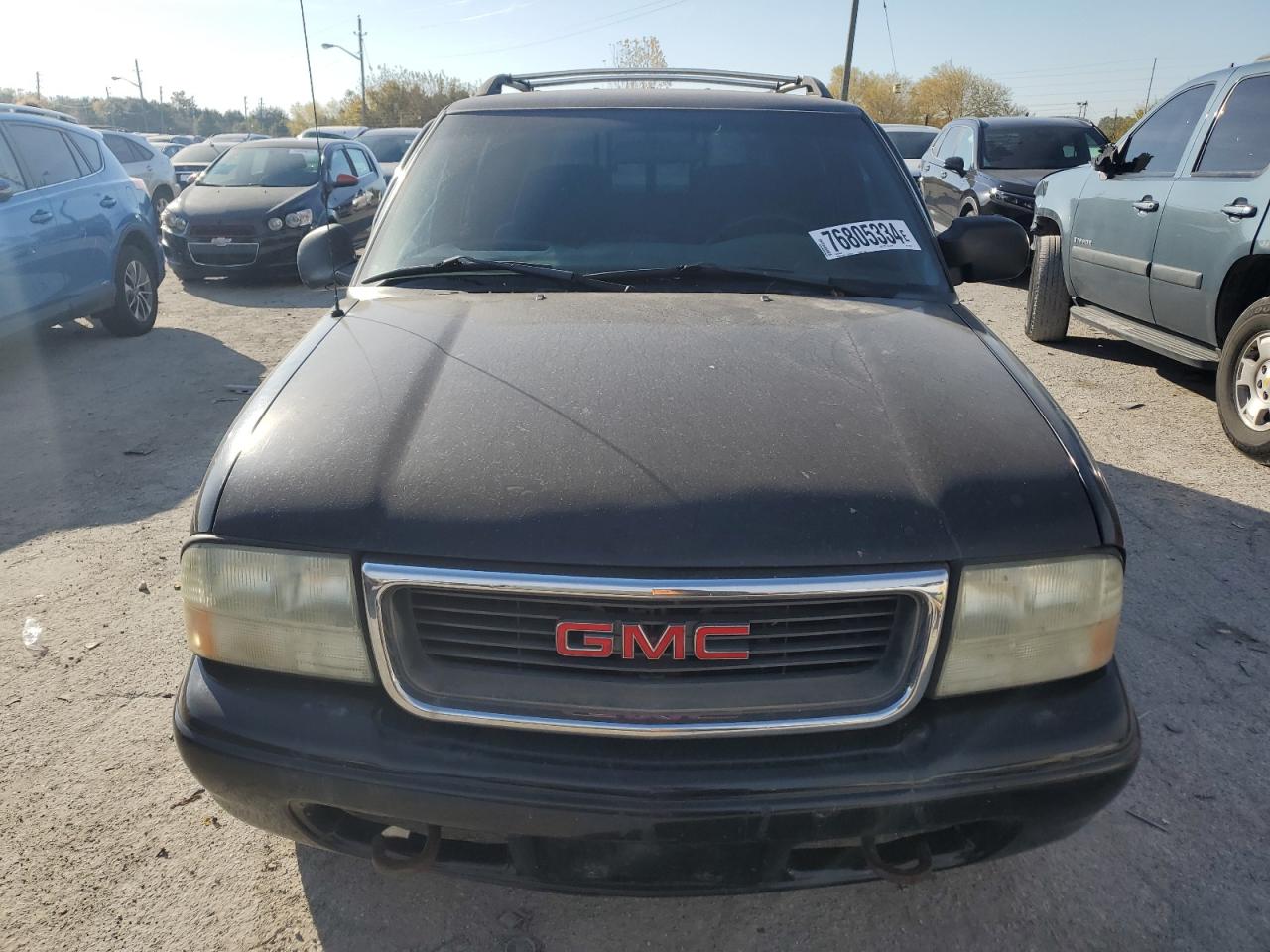 2003 GMC Sonoma VIN 1GTDT13X43K101767 Copart auction photo, front end / minor dent/scratches damage thumbnail 5