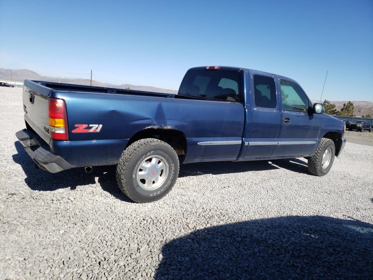 1999 GMC Sierra VIN 1GTEK19T9XE536820 Copart auction photo, rear end damage thumbnail 3