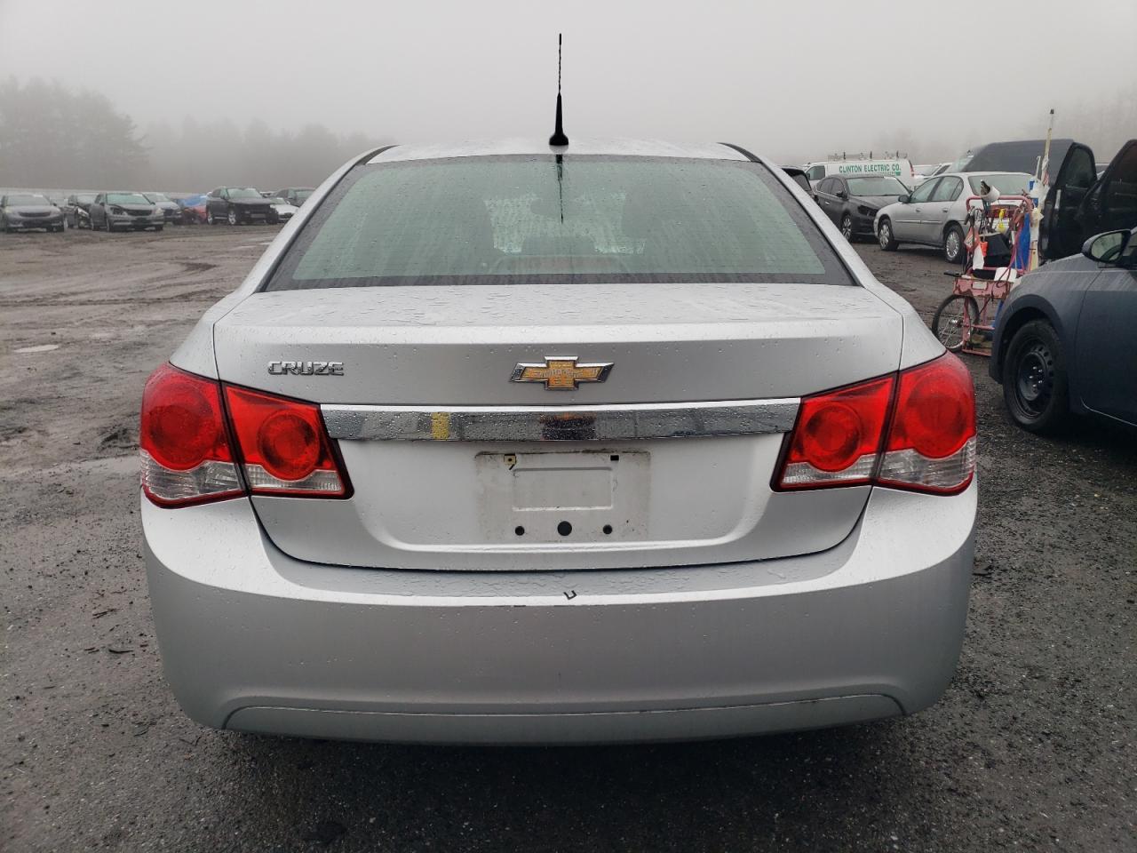 2011 Chevrolet Cruze VIN 1G1PC5SH9B7227227 Copart auction photo, front end / minor dent/scratches damage thumbnail 6