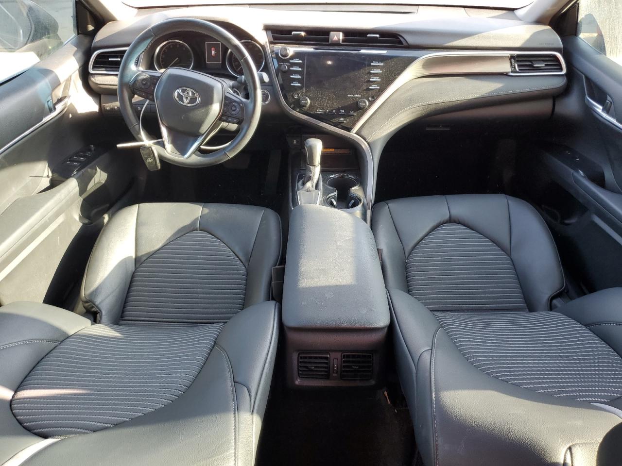 2018 Toyota Camry VIN 4T1B11HK7JU614583 Copart auction photo, front end / minor dent/scratches damage thumbnail 8