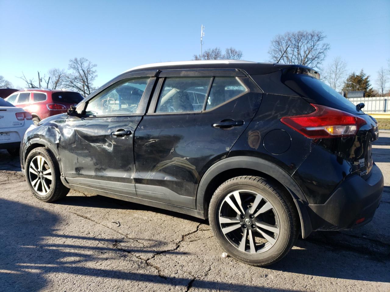 2018 Nissan Kicks VIN 3N1CP5CU2JL515710 Copart auction photo, front end damage thumbnail 2