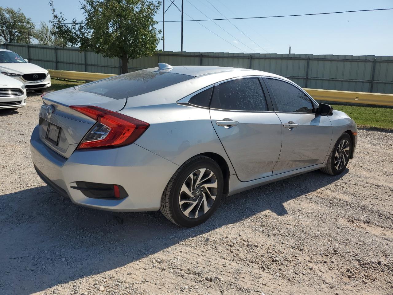 2017 Honda Civic VIN 19XFC2F79HE209354 Copart auction photo, hail / minor dent/scratches damage thumbnail 3