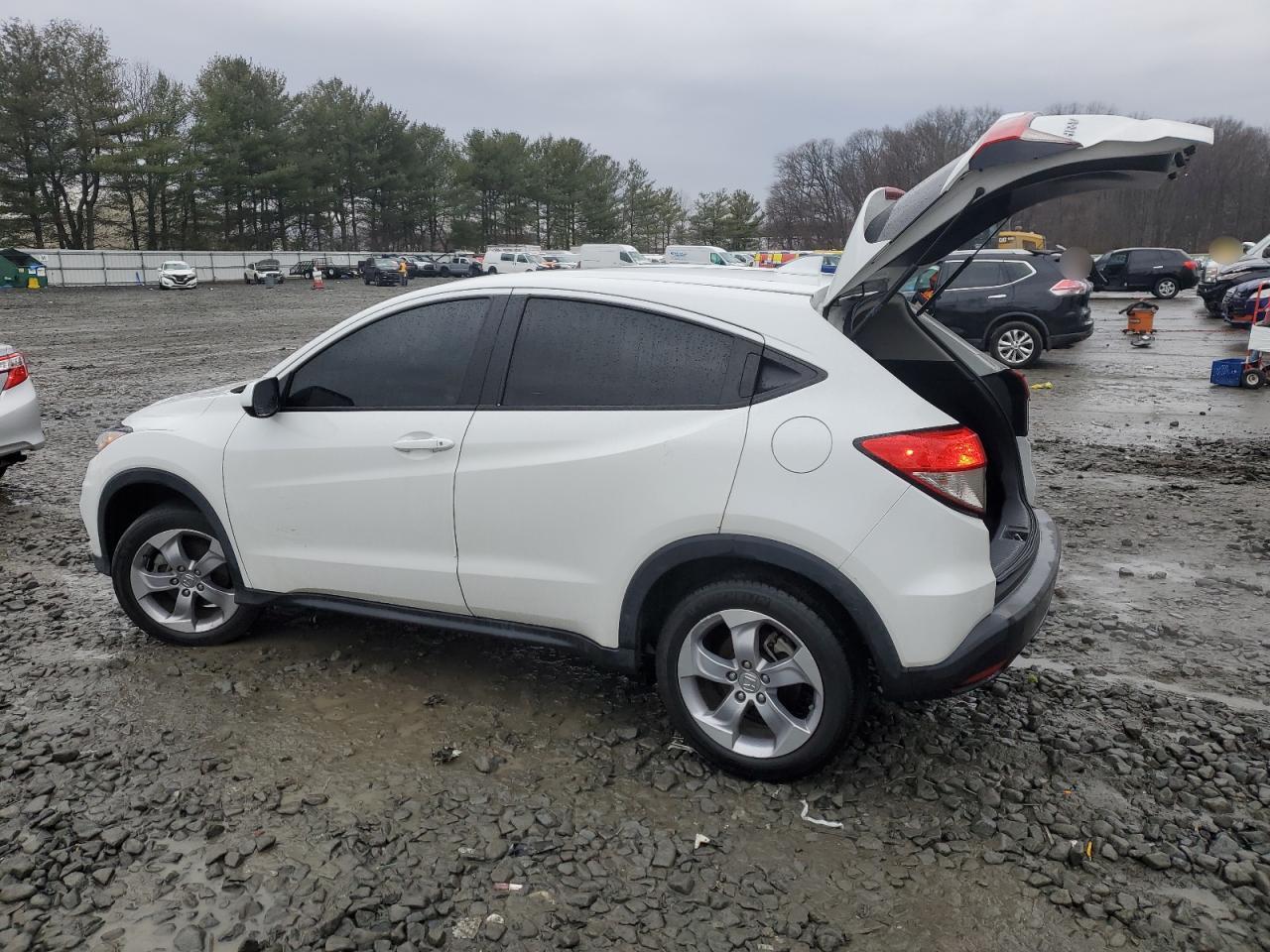 2021 Honda HR-V VIN 3CZRU5H38MM729495 Copart auction photo, front end damage thumbnail 2