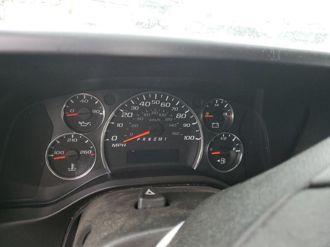 2018 GMC Savana VIN 1GD07RFG7J1167662 Copart auction photo, front end / side damage thumbnail 9