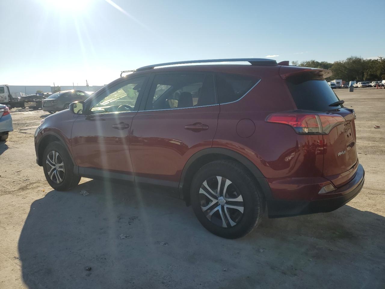 2018 Toyota RAV 4 VIN JTMBFREV3JD241111 Copart auction photo, rear end / side damage thumbnail 2