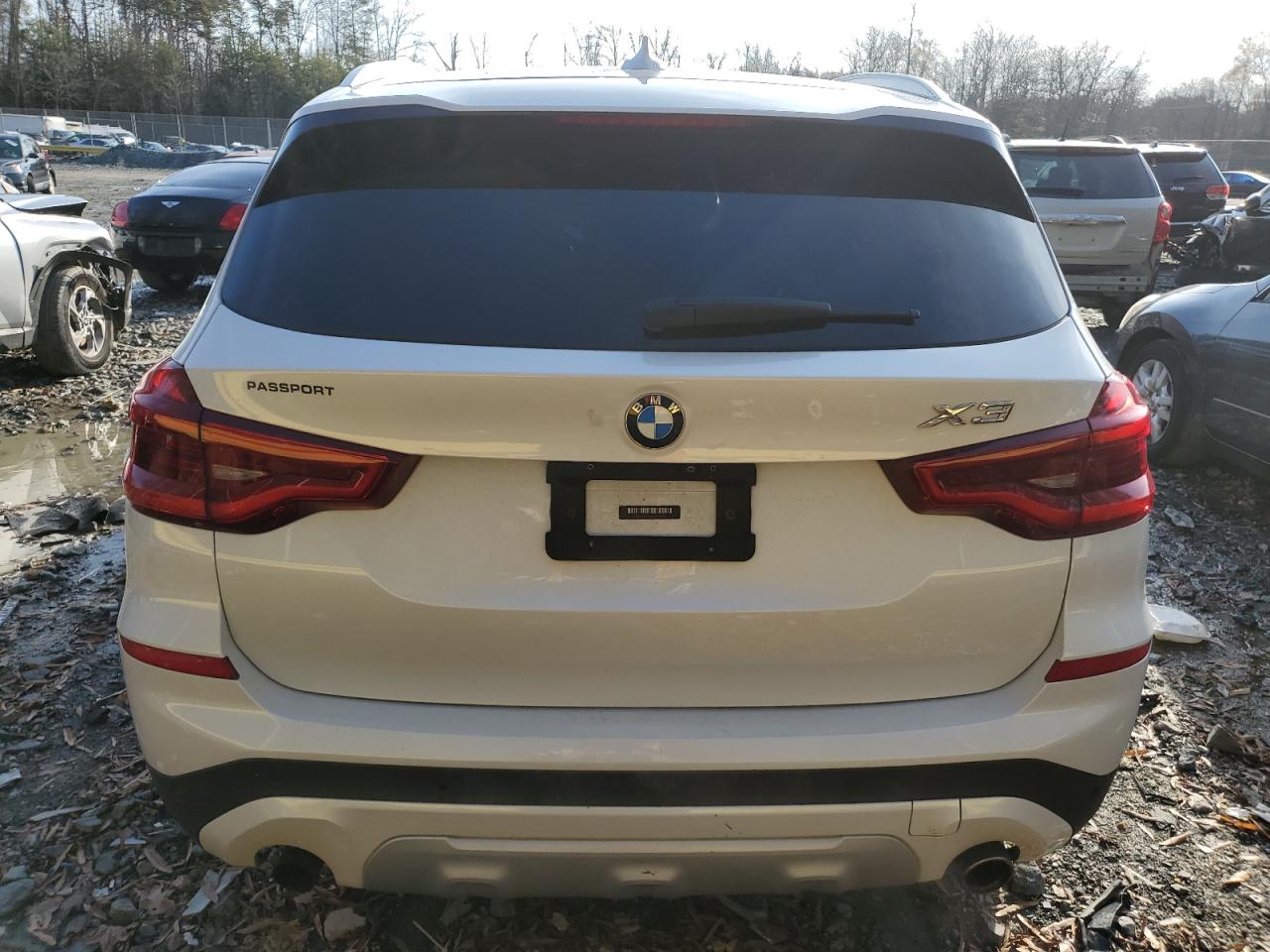 2018 BMW X3 VIN 5UXTR9C5XJLD60585 Copart auction photo, front end damage thumbnail 6