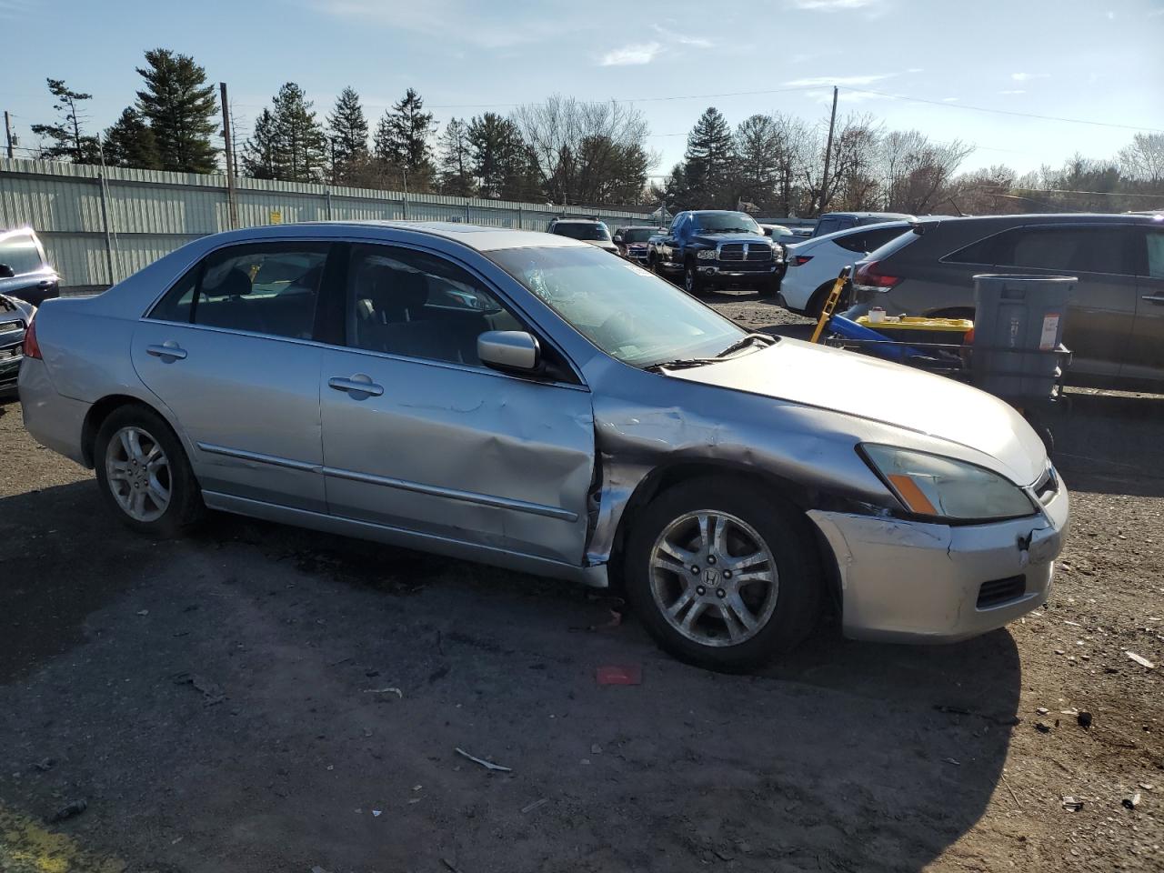 2007 Honda Accord VIN 1HGCM56757A134320 Copart auction photo, front end / side damage thumbnail 4