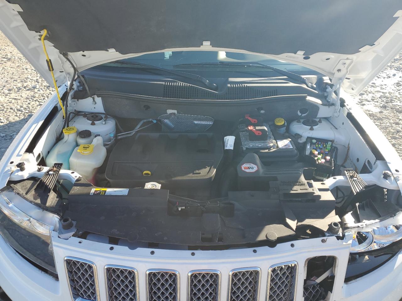 2015 Jeep Compass VIN 1C4NJDEBXFD151871 Copart auction photo, front end damage thumbnail 13
