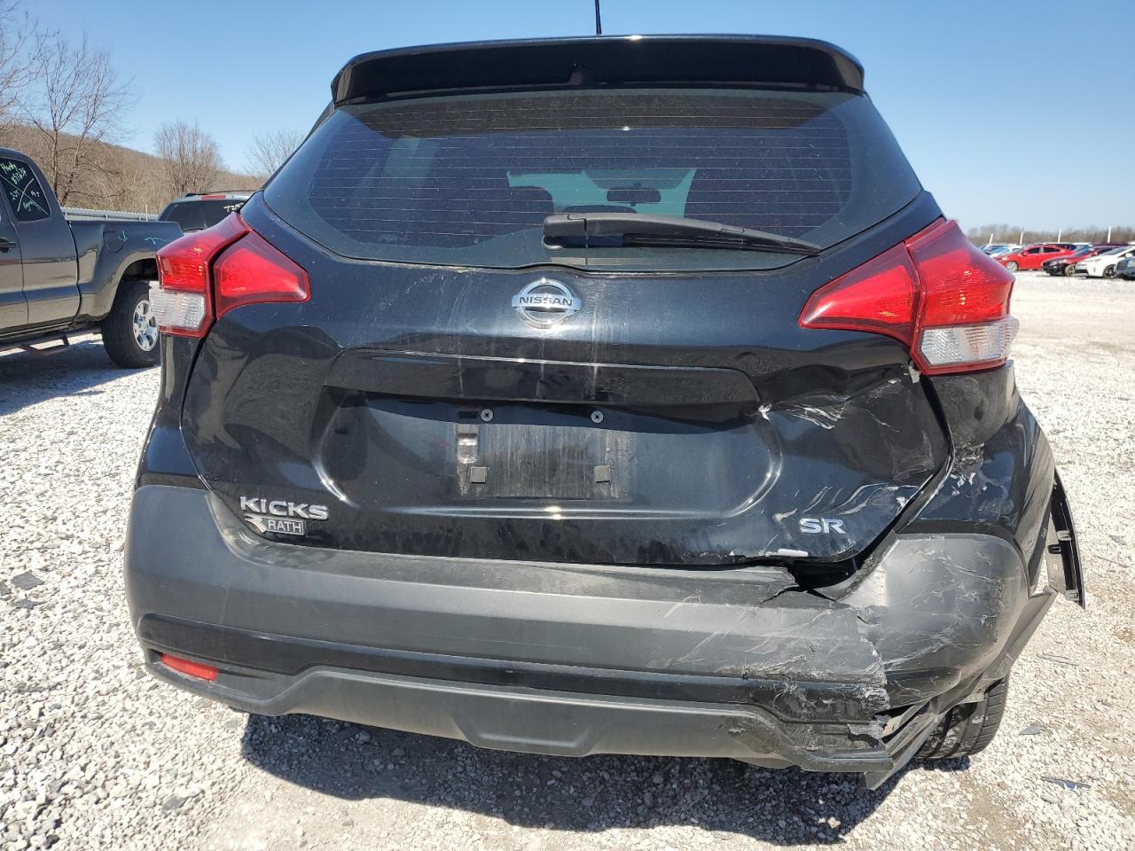 2019 Nissan Kicks VIN 3N1CP5CU1KL526053 Copart auction photo, rear end / side damage thumbnail 6