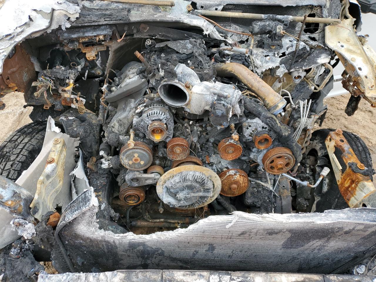 2017 Ford F350 VIN 1FT8W3DT5HEE53858 Copart auction photo, burn - engine / burn - interior damage thumbnail 12