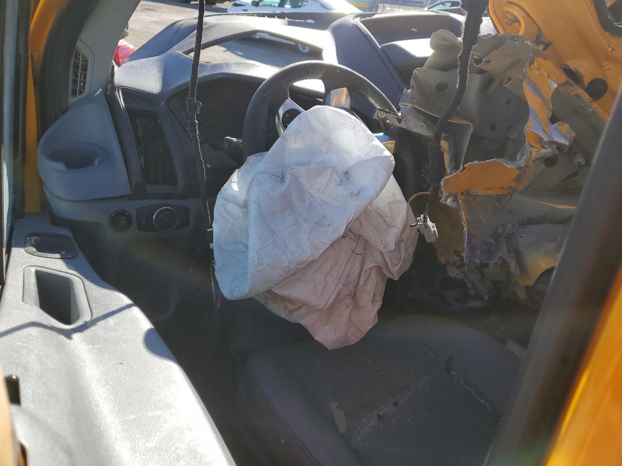 2015 Ford Transit VIN 1FTNR2ZM8FKB28934 Copart auction photo, front end / side damage thumbnail 8