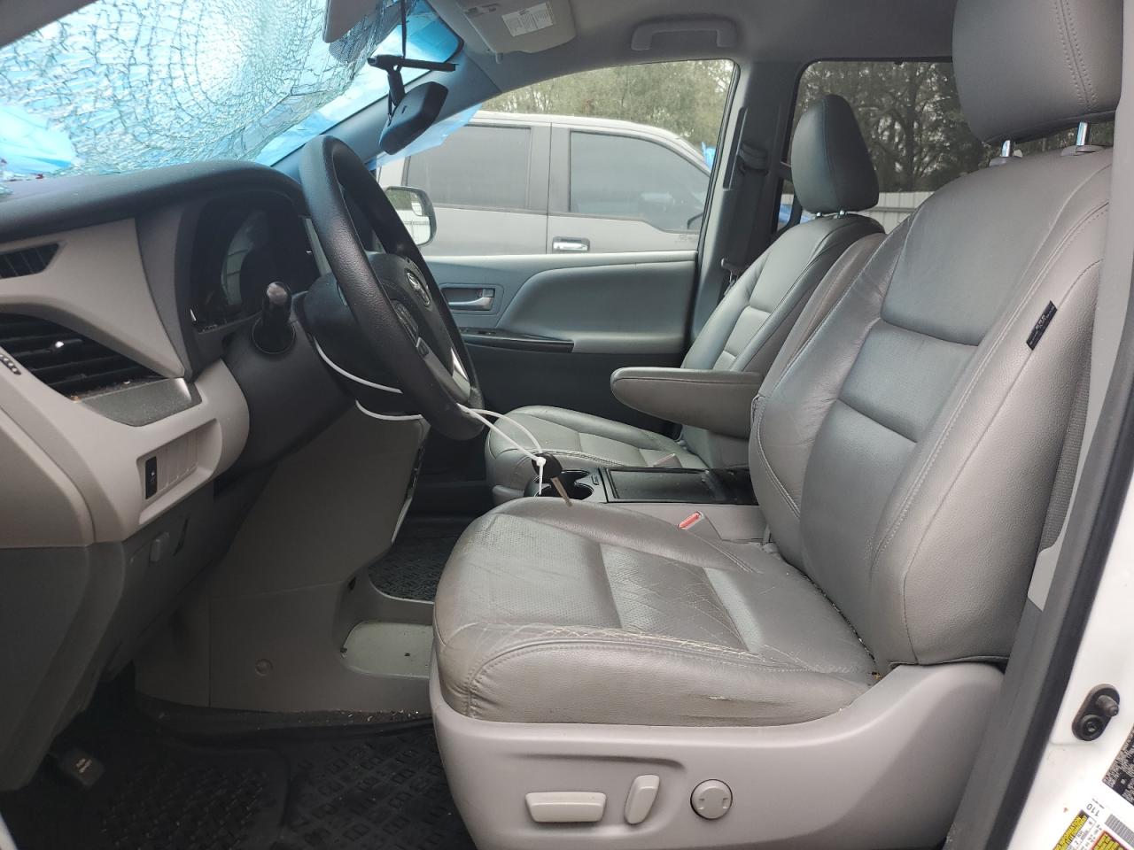 2015 Toyota Sienna VIN 5TDKK3DC1FS603831 Copart auction photo, all over damage thumbnail 7