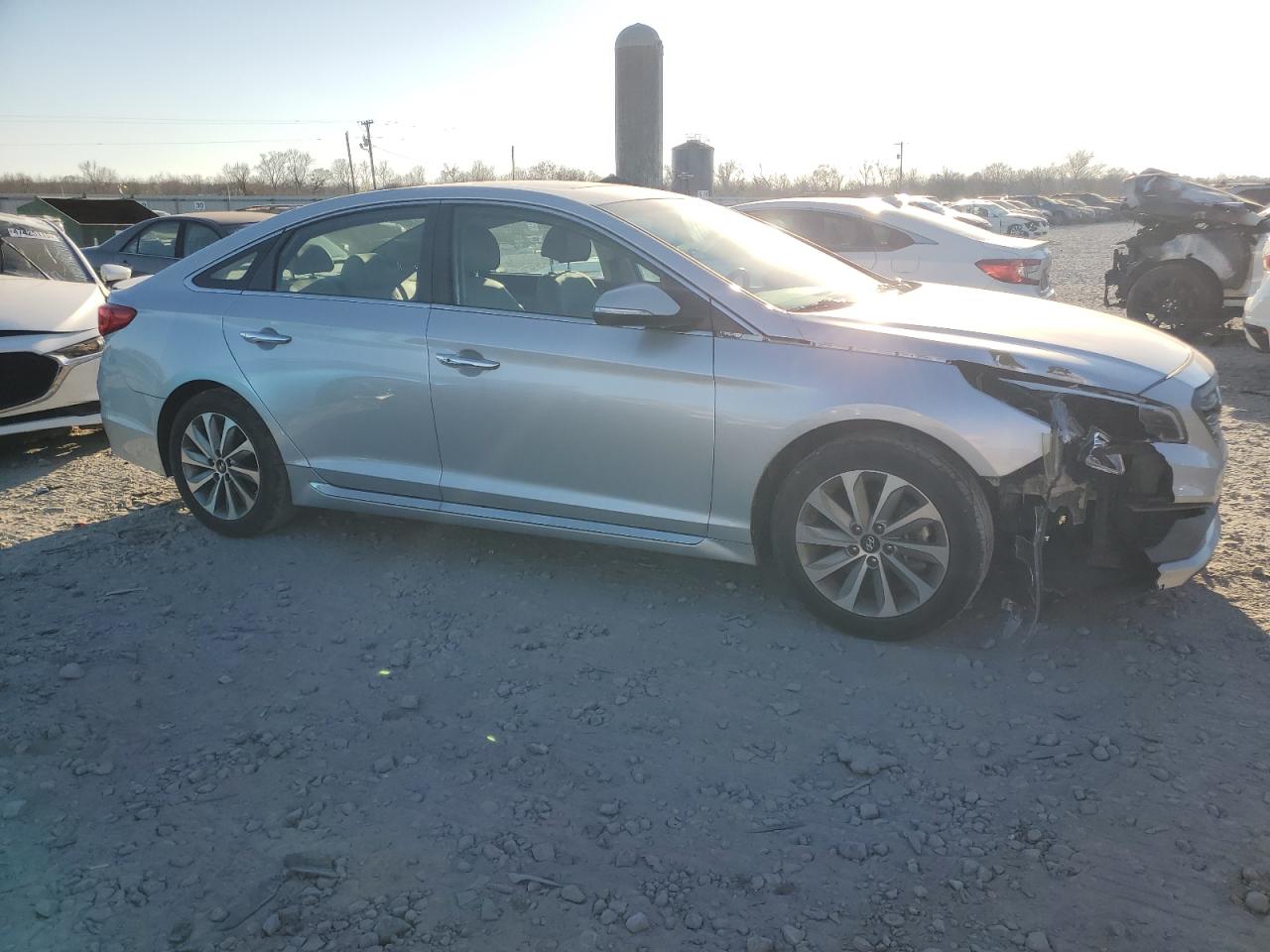 2017 Hyundai Sonata VIN 5NPE34AF0HH444243 Copart auction photo, front end / rear end damage thumbnail 4